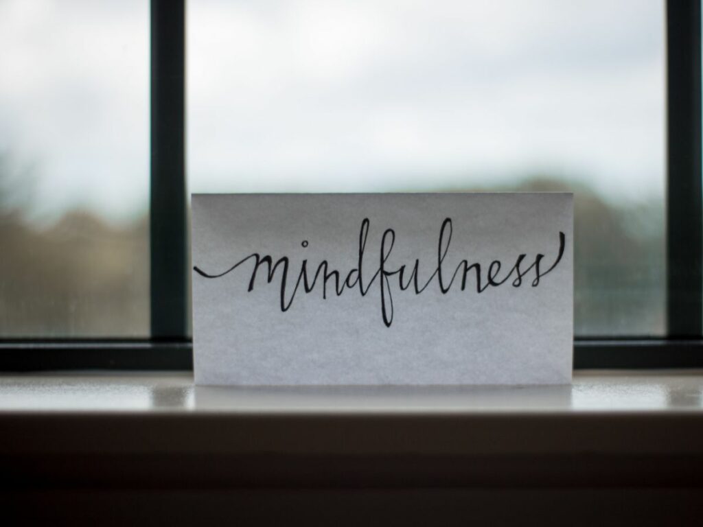 Mindfulness: A game changer in slot machine play?